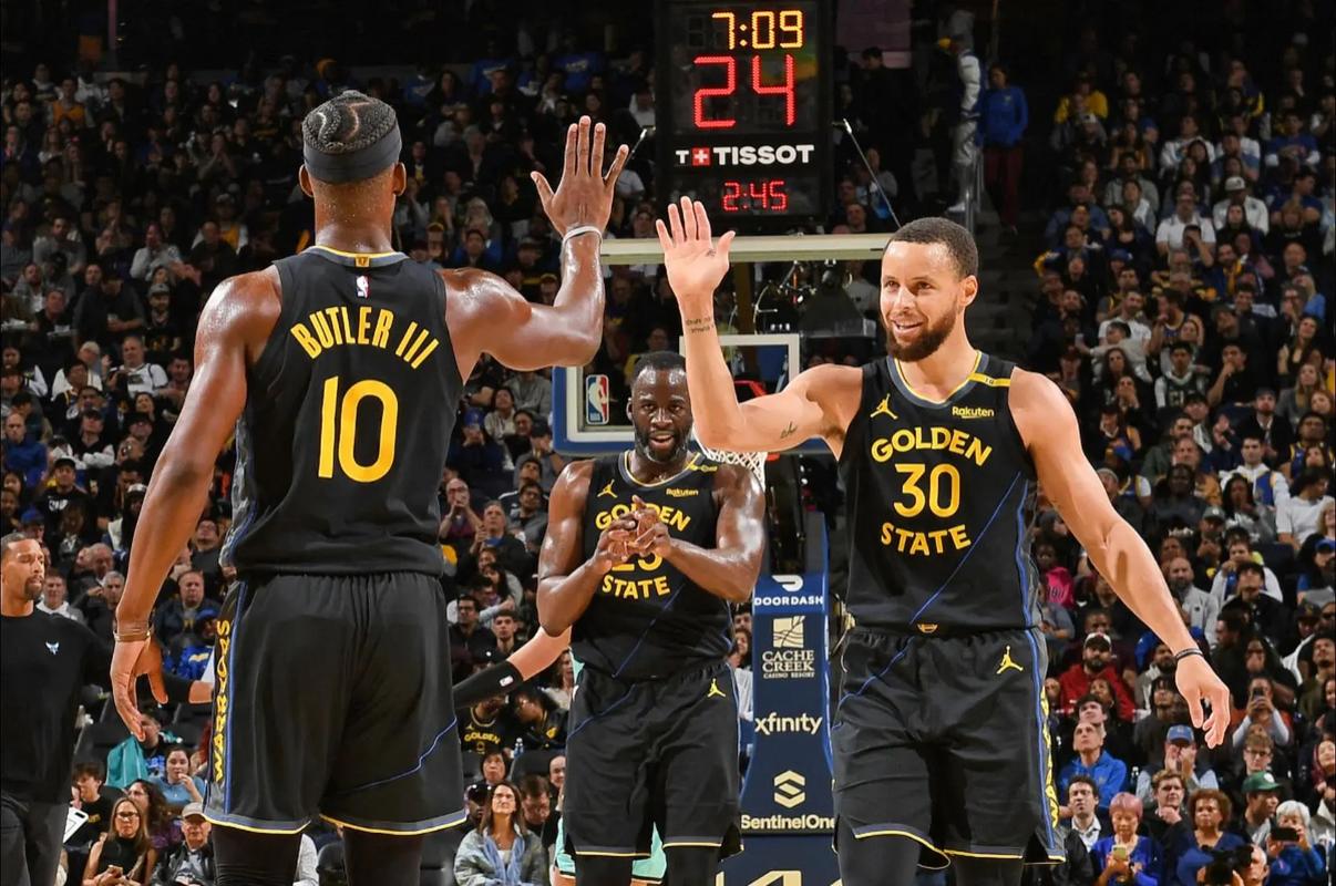 都体：国米和米兰考虑门将替代方案，卡普里莱成首选目标（都灵体育报：国米与米兰物色门将替代人选，卡普里莱为头号目标）